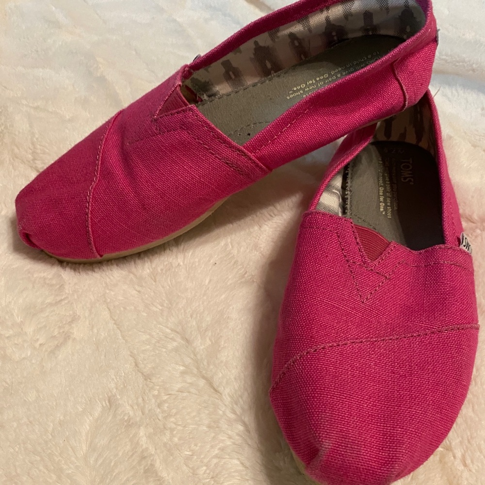 Pink Toms